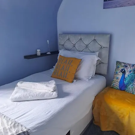 3 Bedroom Brixton Apartment London Exterior photo